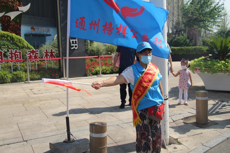 <strong>肏逼网站大片</strong>